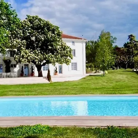Frühstückspension Domaine De Bonaveau - & Piscine