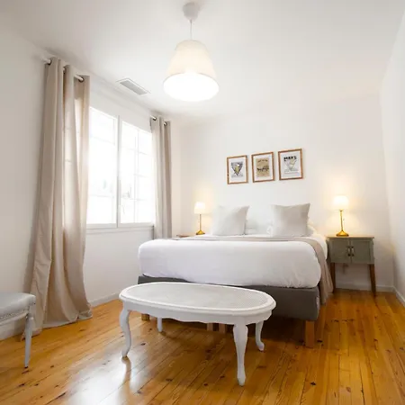 Domaine De Bonaveau - & Piscine Bed & Breakfast
